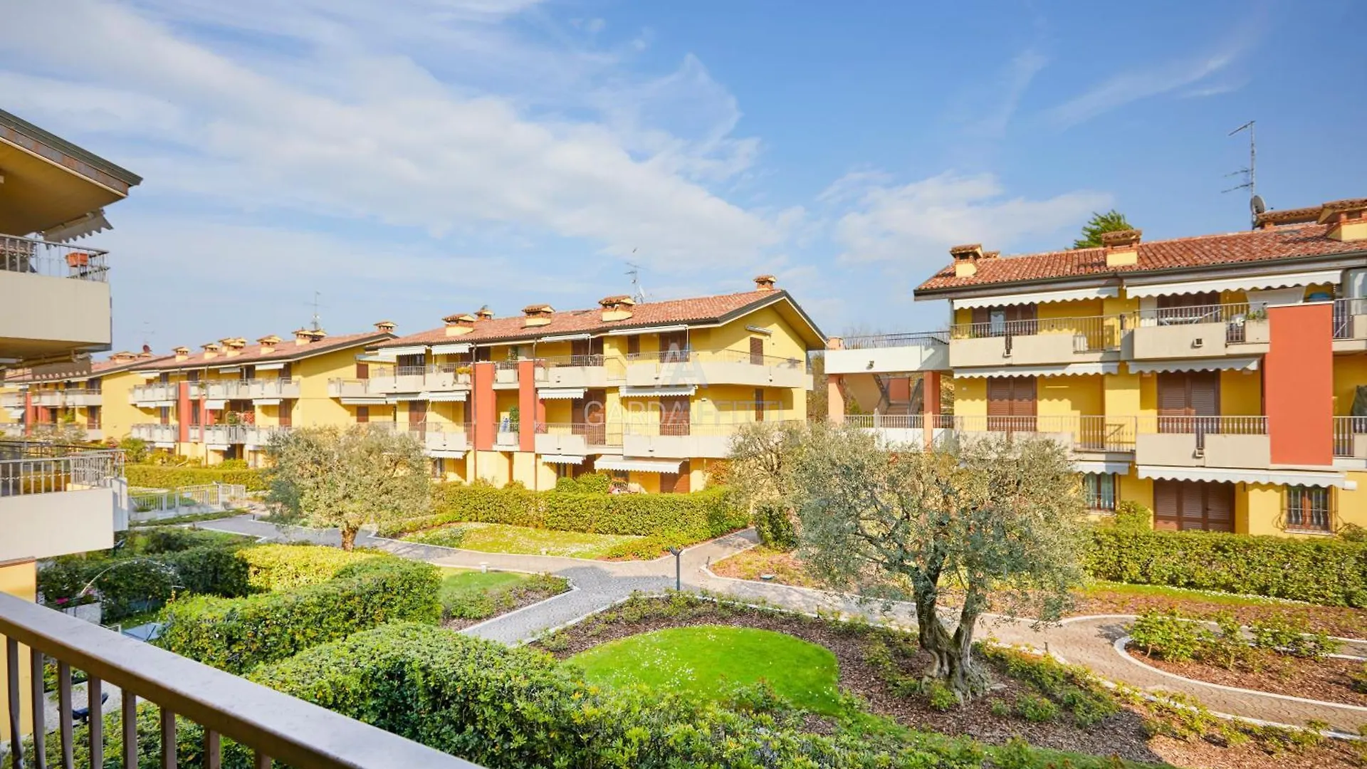 Los Angeles Apt - Terrazza E Relax A 250M Dal Lago Σιρμιόνε Διαμέρισμα